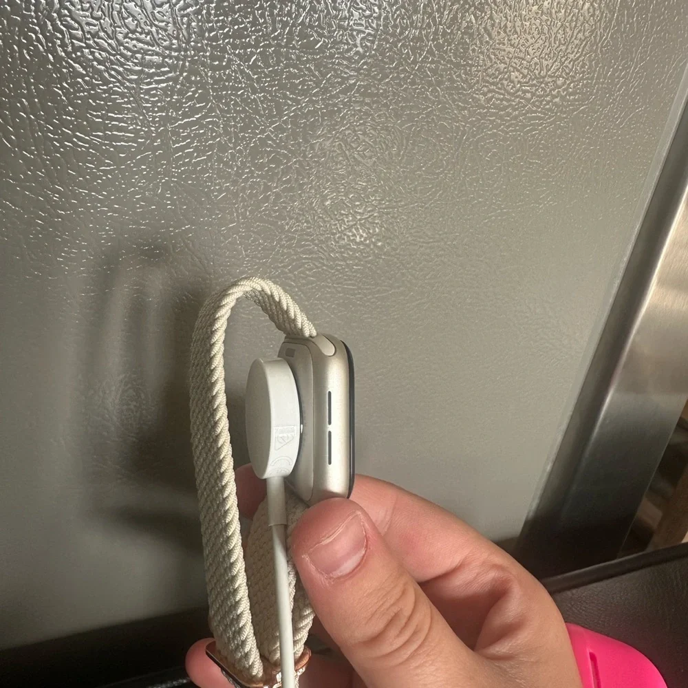 Apple Smartwatch SE 2nd Gen - Starlight - Picture 5 of 7